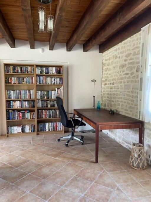 The Charming Private Farmhouse At La Grenouillere Puyreaux المظهر الخارجي الصورة
