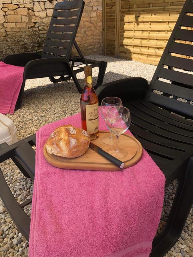 The Charming Private Farmhouse At La Grenouillere Puyreaux المظهر الخارجي الصورة