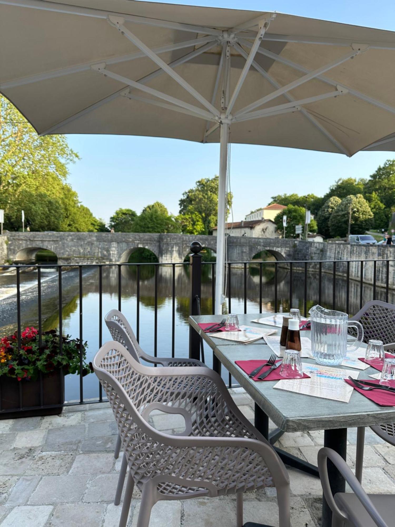 The Charming Private Farmhouse At La Grenouillere Puyreaux المظهر الخارجي الصورة